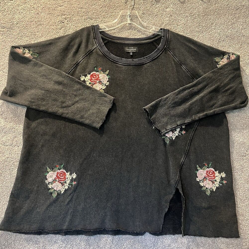 Lucky Brand Womens 2X Sweatshirt Black Acid Wash Embroidered Rose Side Slit Plus